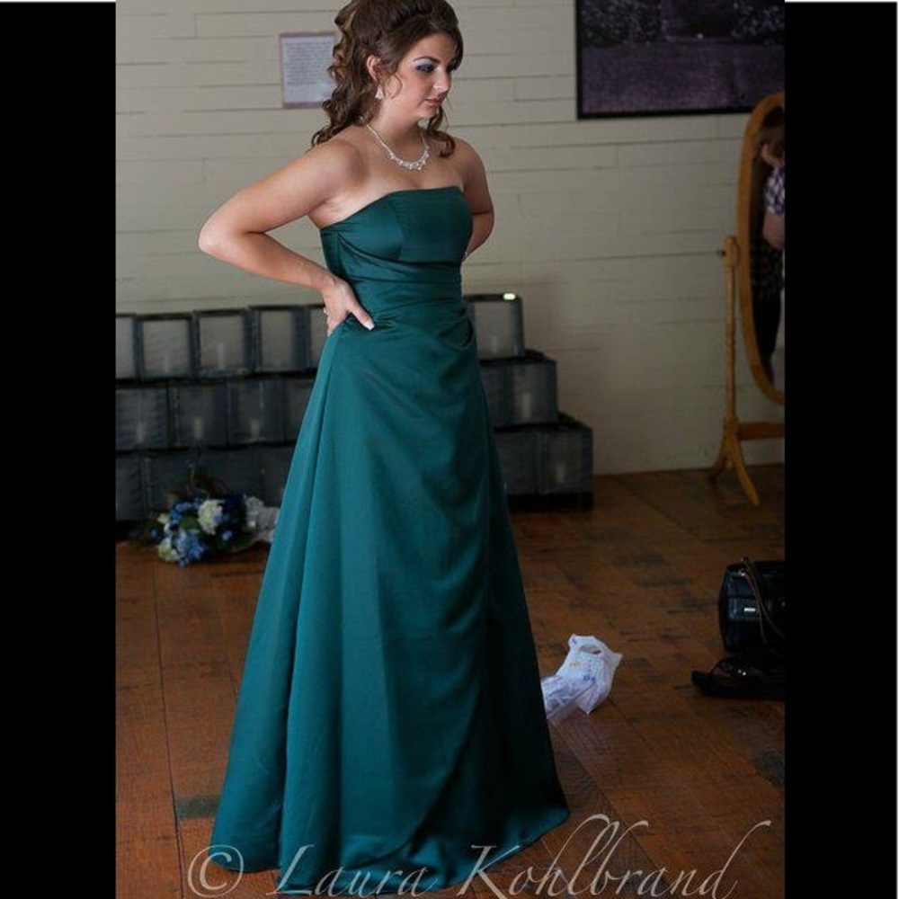 Hunter Green David’s Bridal Bridesmaid Dress